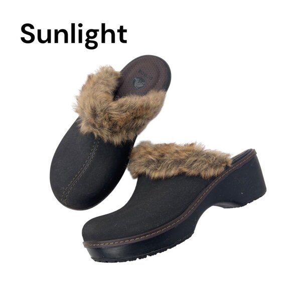 Crocs Clobber fuzz Womens Faux Fur Lined Clog Mules Size 6 Dark Brown - Picture 1 of 14